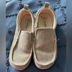 Cat & Jack slip-ons